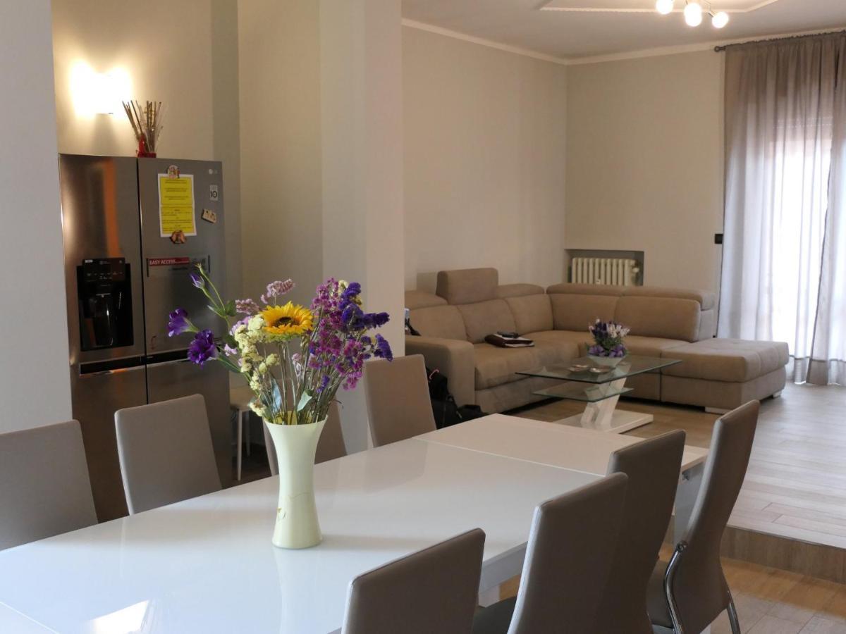 Appartamento Panoramico Nizza Monferrato Eksteriør billede