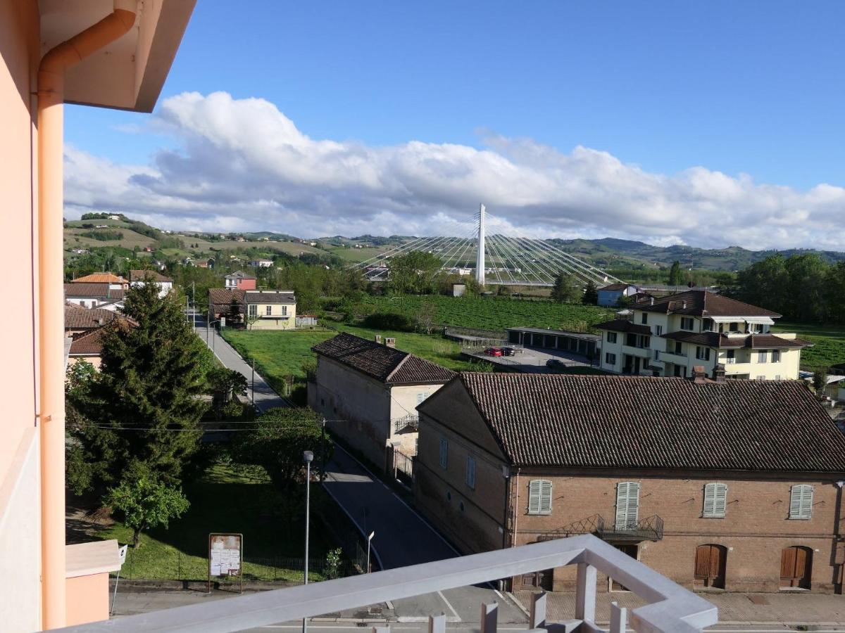 Appartamento Panoramico Nizza Monferrato Eksteriør billede